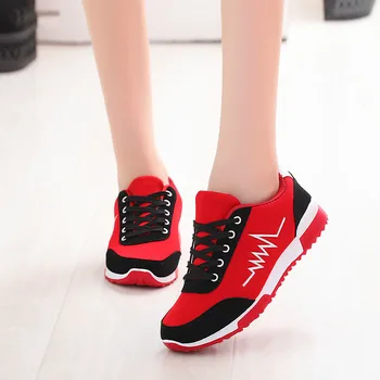 Весенне-летняя женская новая Женская обувь с дышащей сеткой, роскошные брендовые красные, Черные женские повседневные кроссовки на шнуровке