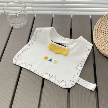 Детское полотенце для слюней, полностью хлопковое, класс А, водонепроницаемый детский нагрудник, квадратный слюнявчик с детской мультяшной вышивкой.