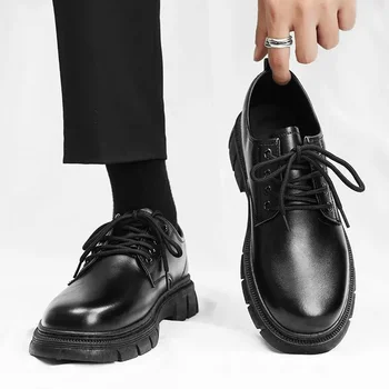 Костюм Мужская обувь Осень 2023 Новая повседневная кожаная обувь для мужчин и мальчиков с мягкой подошвой Зимняя мужская обувь для черных досок Мужская