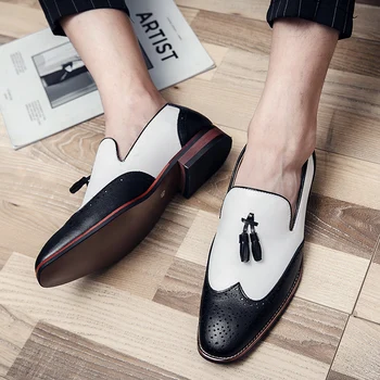 Новые высококачественные итальянские черные Белые мужские лоферы с кисточками Модная деловая офисная кожаная обувь Модельные туфли Повседневная обувь на плоской подошве