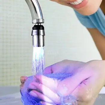 Поворотная светодиодная головка крана Аэраторы Контроль температуры Изменение 3 цветов RGB Свечение Насадка для водопроводного крана для кухни ванной комнаты