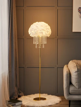 Торшер Feather Crystal Light Роскошный Скандинавский диван для гостиной, Прикроватная тумбочка для спальни, теплая вертикальная лампа